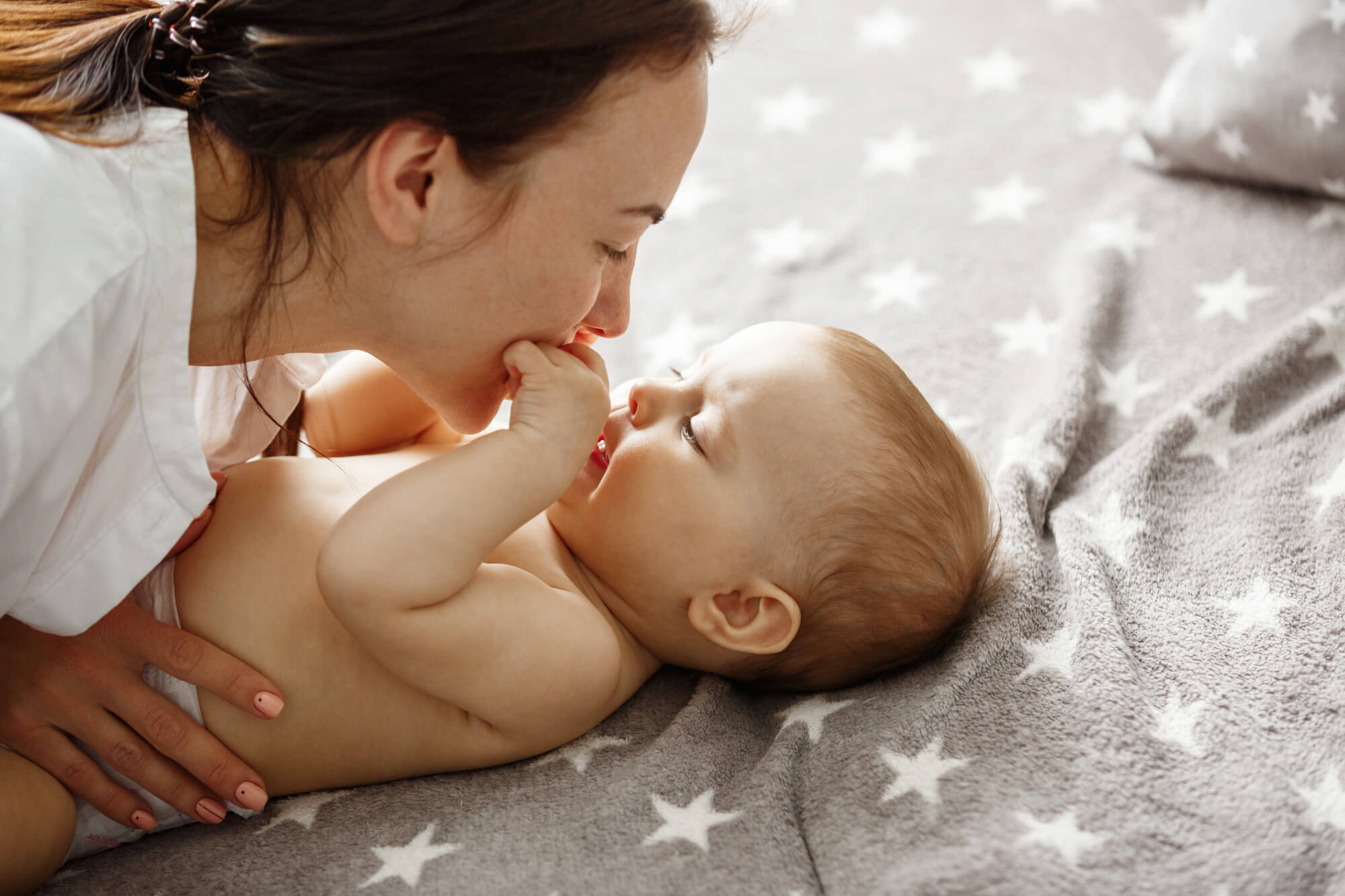 a quel âge bebe parle